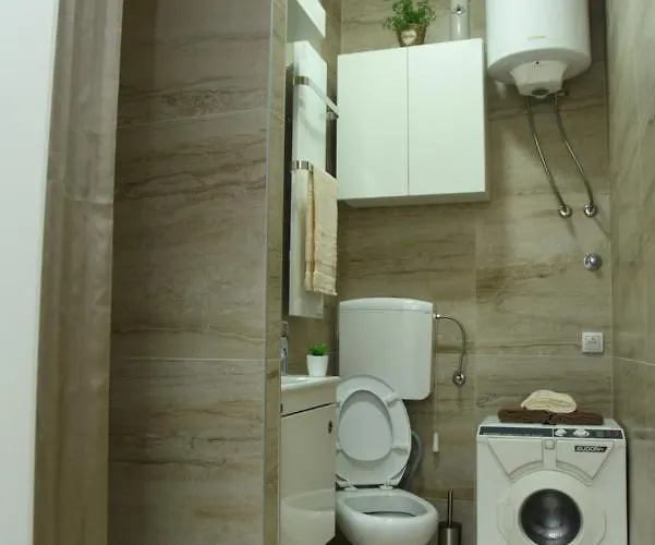 דירה Sofronic 1 *